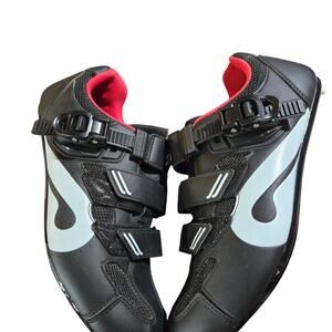 Peloton Cycling Shoes NO CLEATS used with box size 40